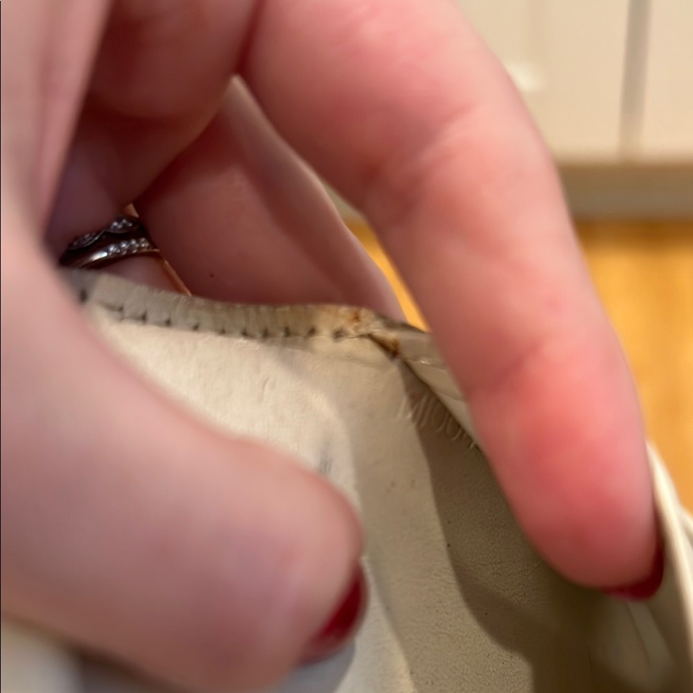 Louis Vuitton Vernis Kisslock Wallet - Picture 11 of 12
